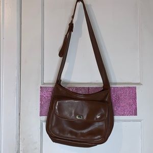 Vintage brown leather bag